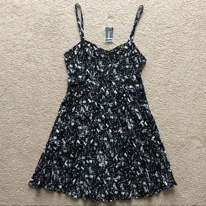 Express Spaghetti Strap Black White Short Sleeveless Dress Sundress Pockets XS